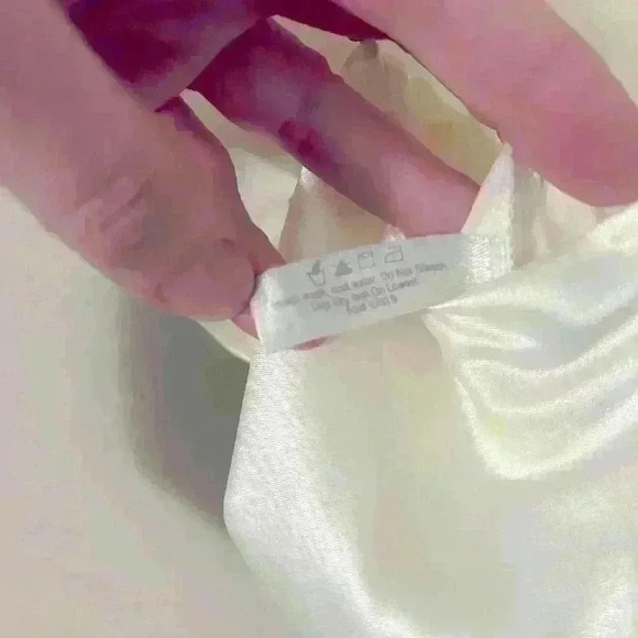 Flora Nikrooz Satin Night Sleepwear Jumper in Ivory Size Medium - Picture 6 of 6